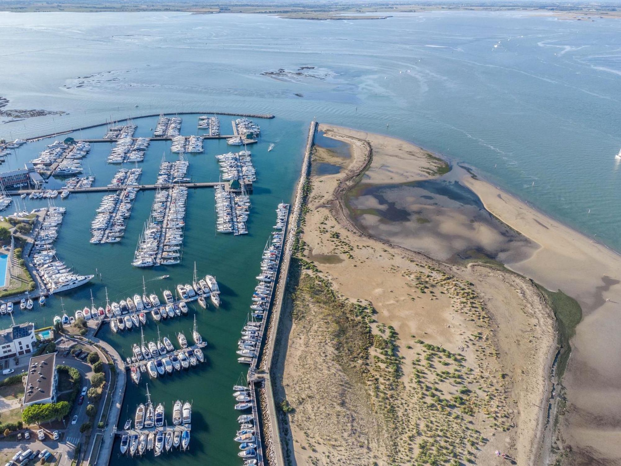Apartmán La Terrazza Sul Faro Lignano Sabbiadoro Exteriér fotografie